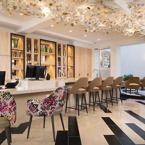 https://des-champs-elysees.fr-paris.fr