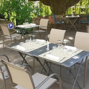 Hotel Logis Restaurant La Vieille Auberge, Art And Gallery, Souillac
